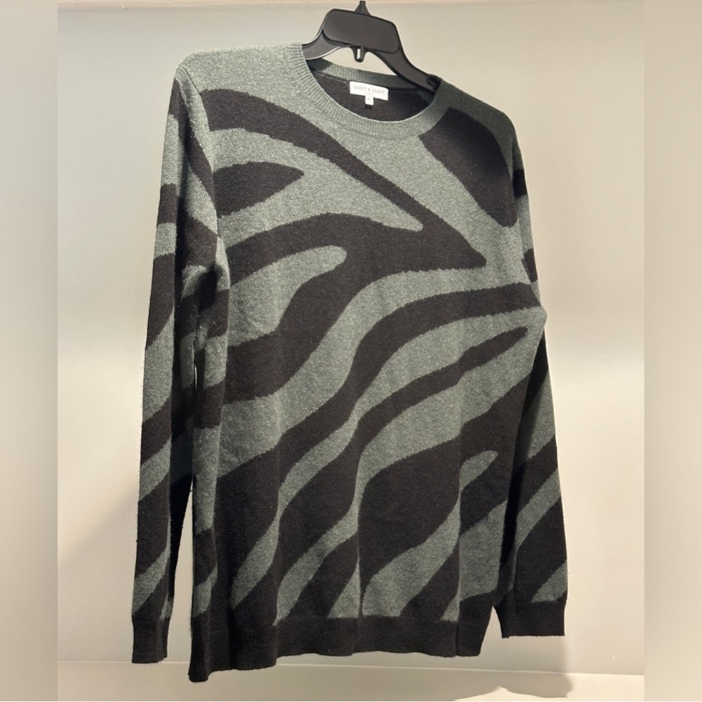 100% Cashmere Zebra Print Sweater